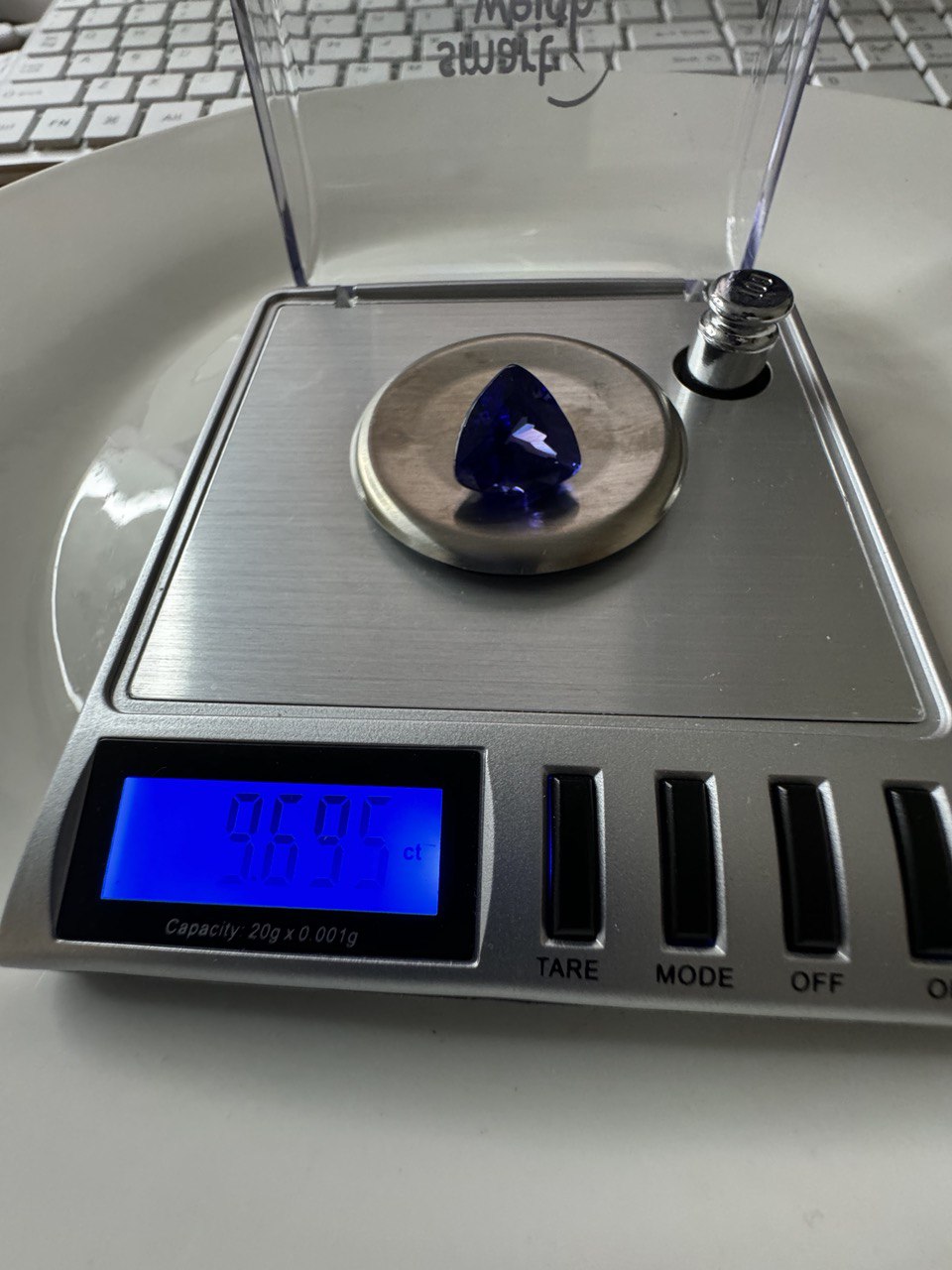 19.4 Carats- Tanzanite Pair Deep Violet Blue Secondary image