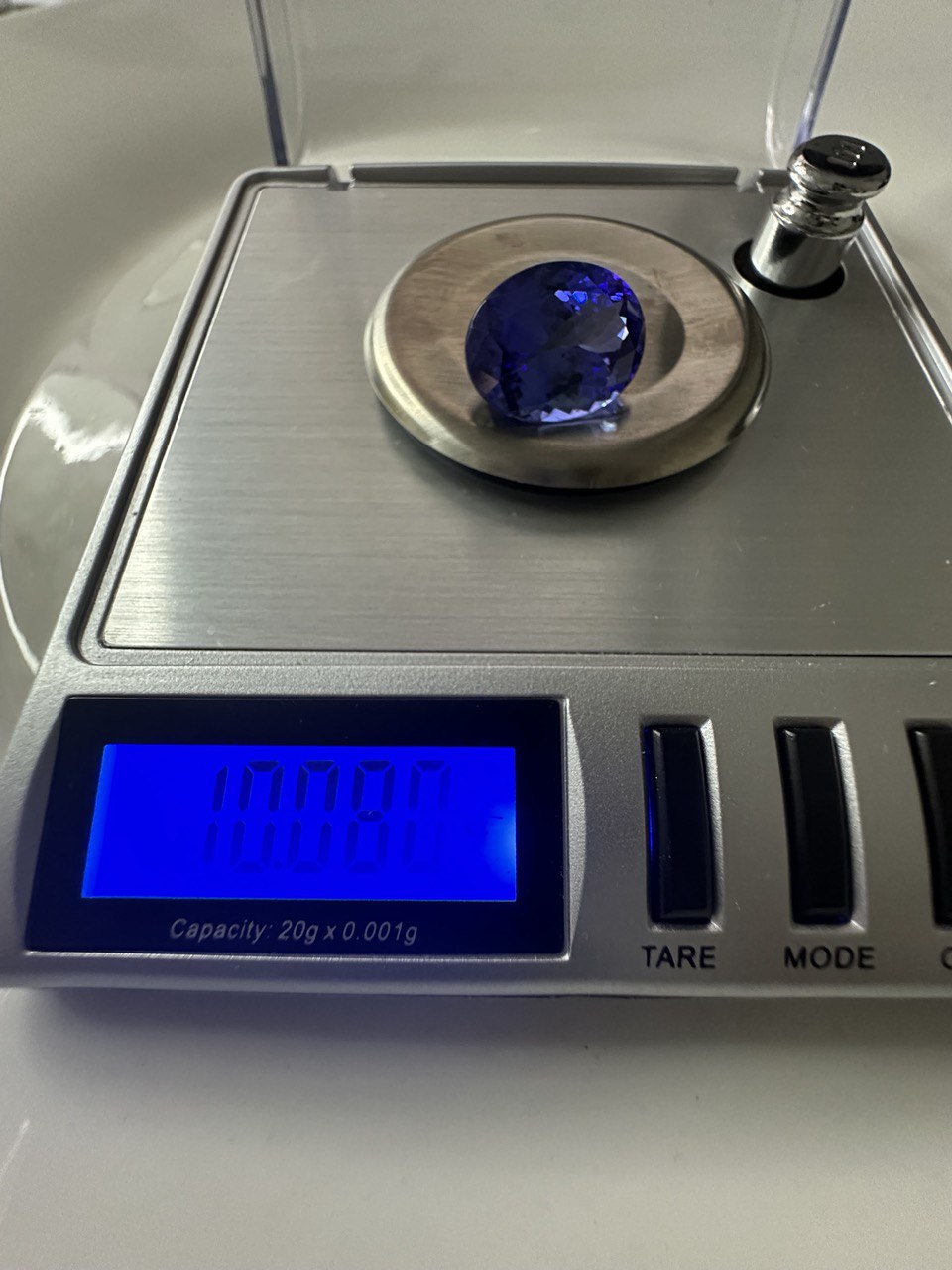 10.080 Carats- Royal Blue Tanzanite Secondary image