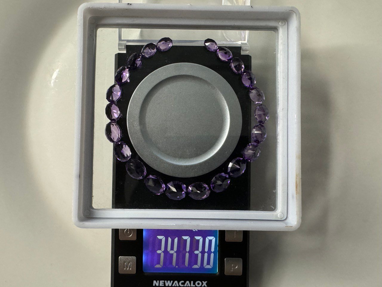34.730 carats of Oval Brazilian Amethyst- Bracelet Layout Secondary image